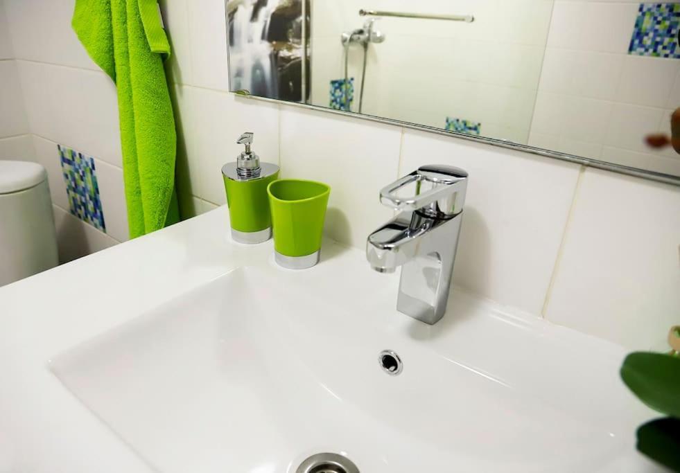 Funchal Downtown 5Min Marina + 2 Bedroom + Parking Extérieur photo